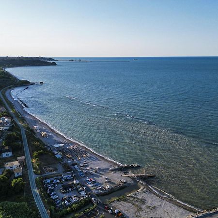 B&B Palazzo Bruni - Dimora Di Mare Marina di San Vito Esterno foto