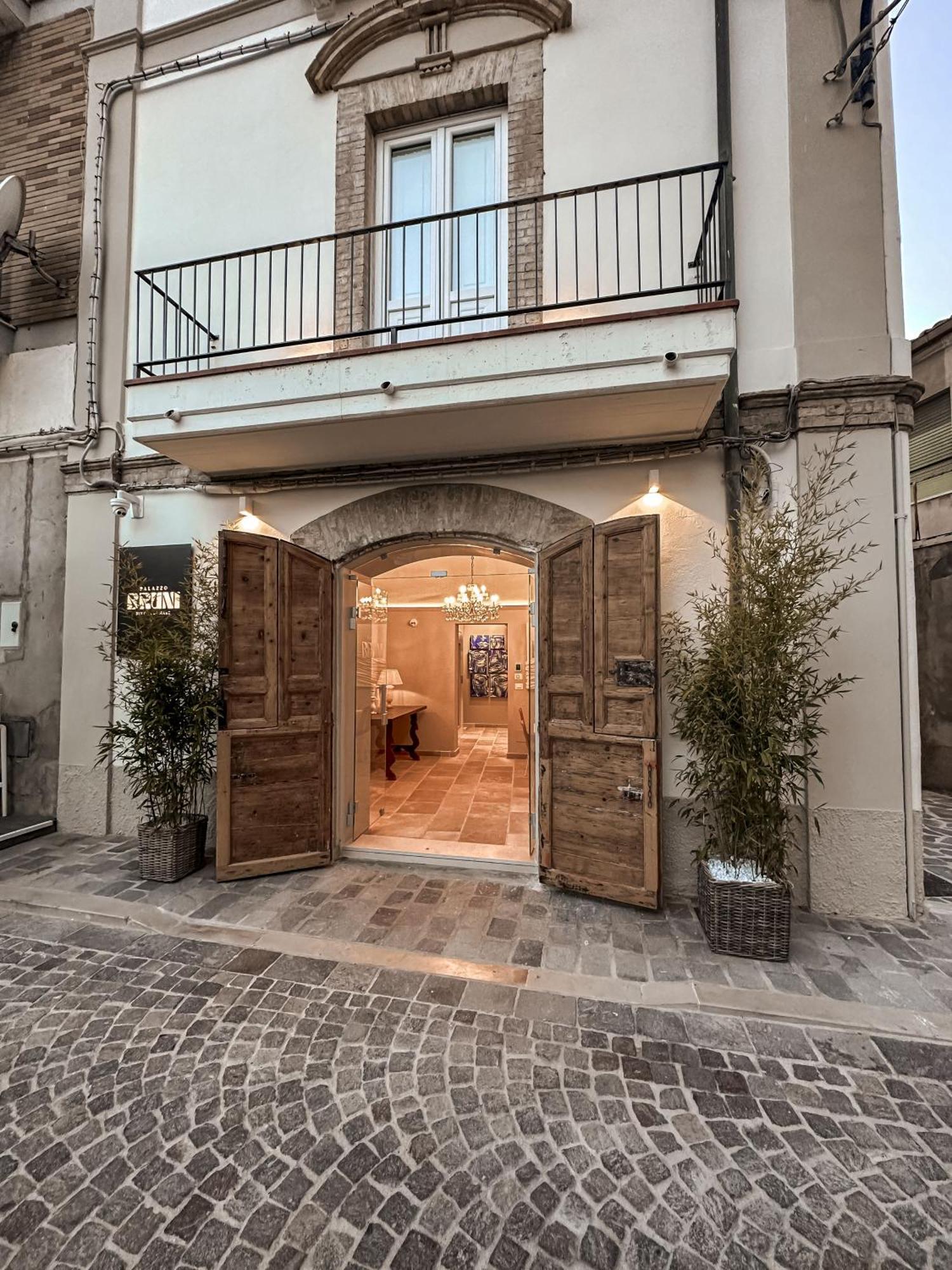 B&B Palazzo Bruni - Dimora Di Mare Marina di San Vito Esterno foto