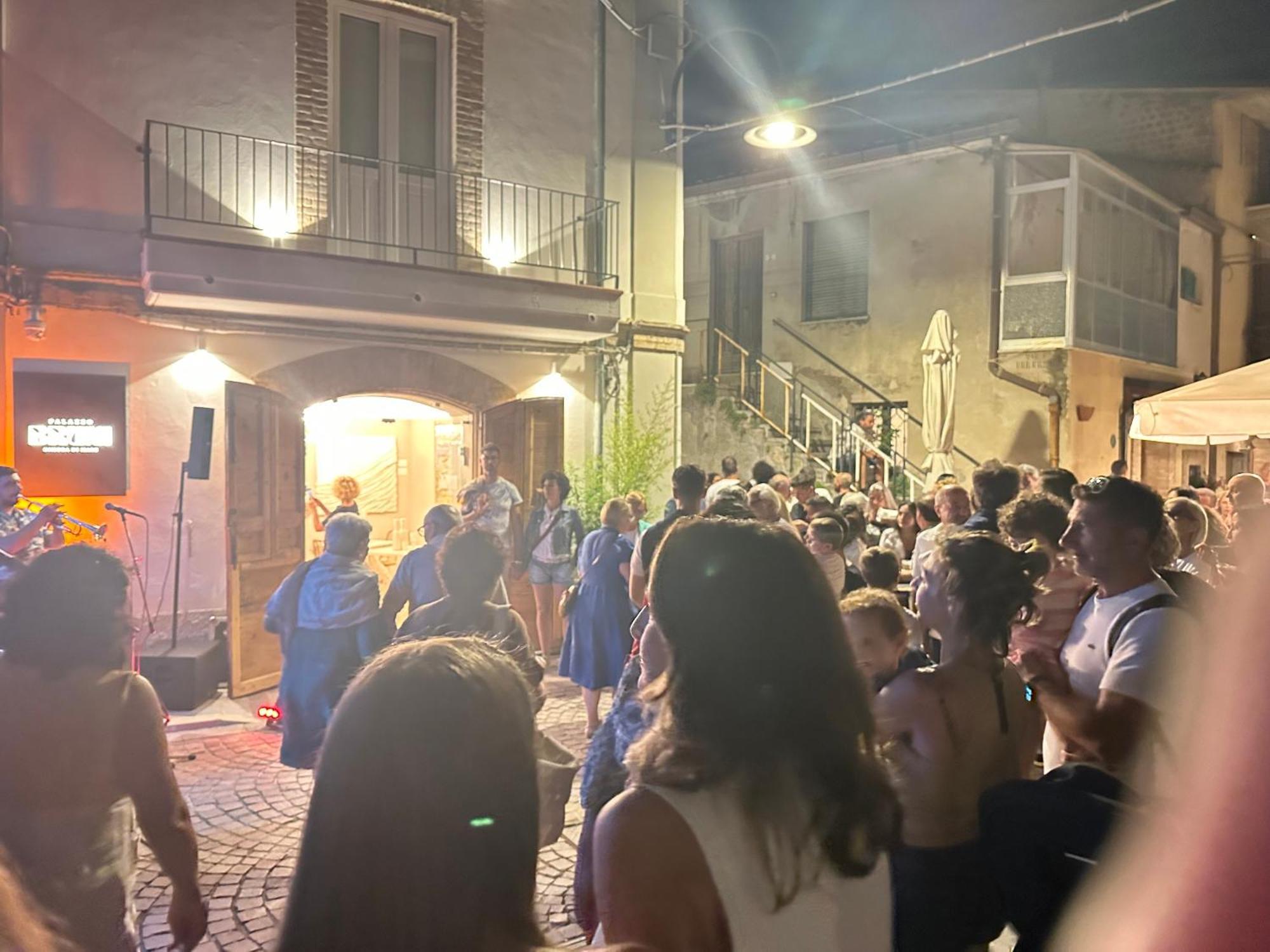 B&B Palazzo Bruni - Dimora Di Mare Marina di San Vito Esterno foto